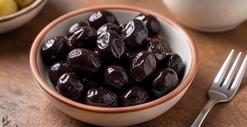 SİYAH ZEYTİN 231/260 KALİBRE